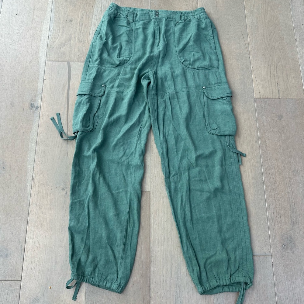 Women's Green Cargo Pants
